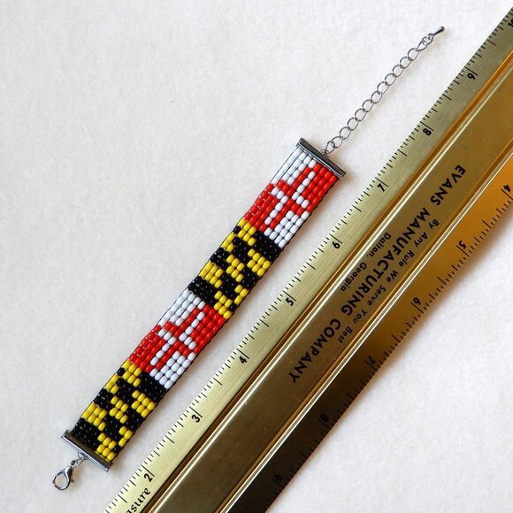 Maryland state flag bead bracelet, handmade, adjustable length - Picture 7 of 7